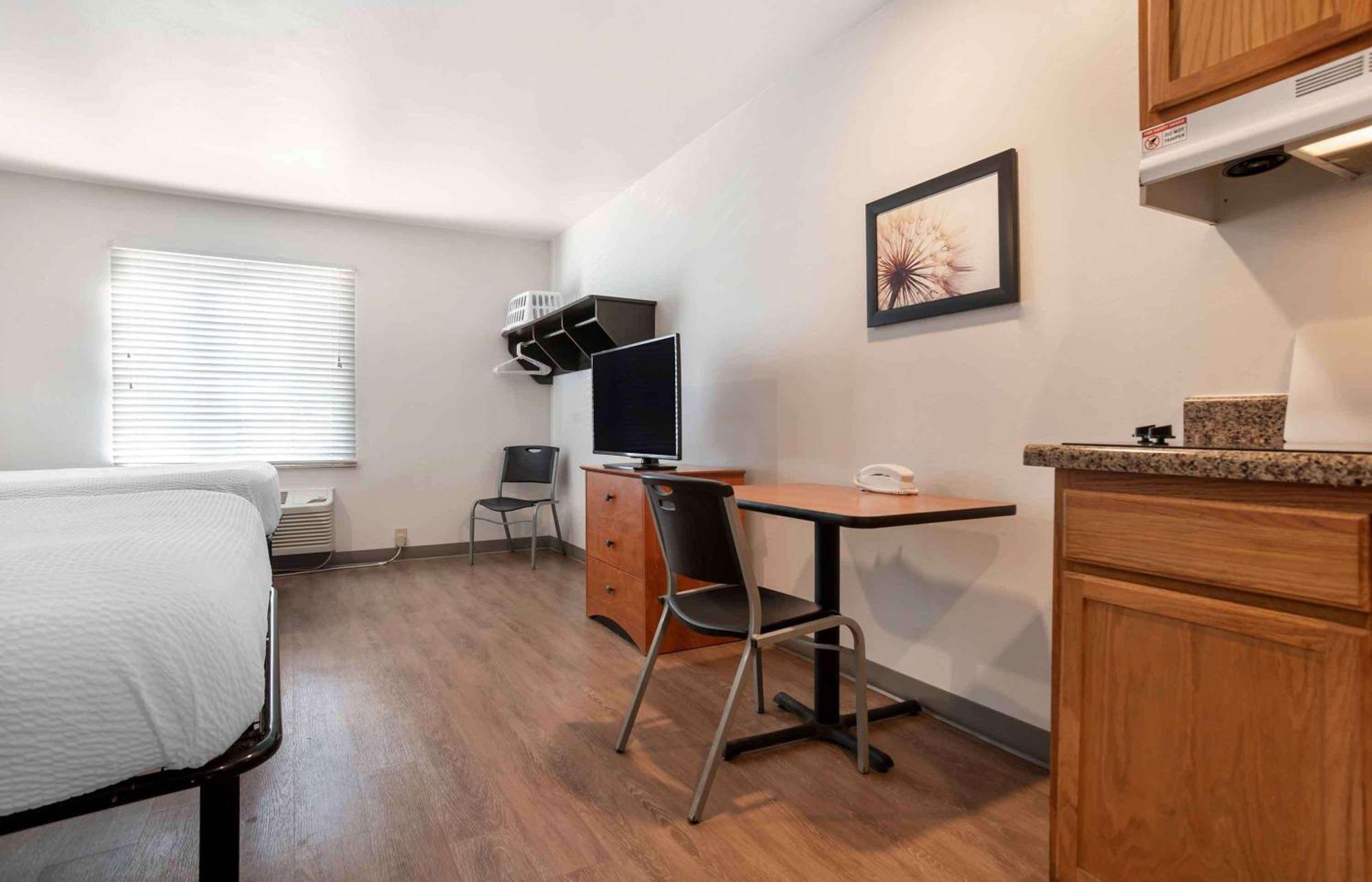 Extended Stay America Select Suites - Pensacola - Northeast Ferry Pass エクステリア 写真
